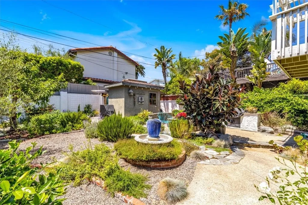210 W Avenida Gaviota, San Clemente, California 92672 home-pic-42