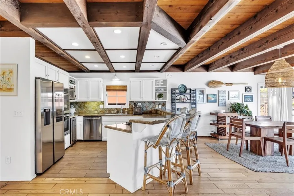210 W Avenida Gaviota, San Clemente, California 92672 home-pic-8