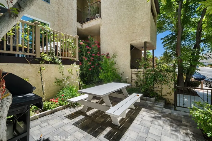 23391 Park Sorrento 63, Calabasas, California 91302