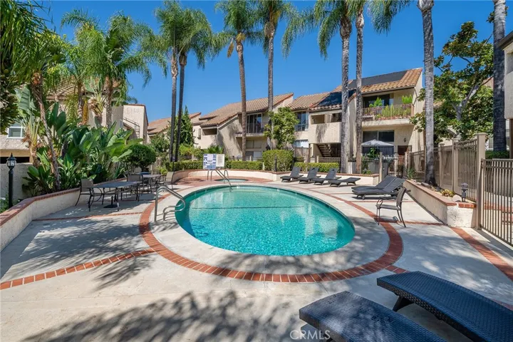 23391 Park Sorrento 63, Calabasas, California 91302