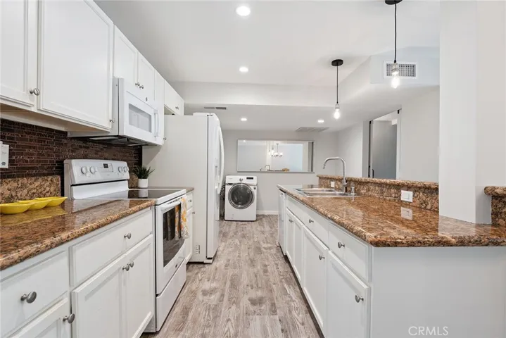 23391 Park Sorrento 63, Calabasas, California 91302