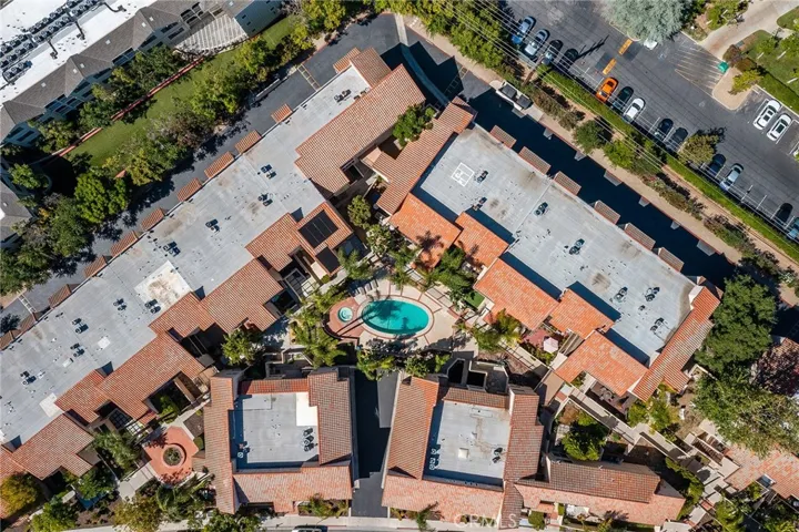 23391 Park Sorrento 63, Calabasas, California 91302