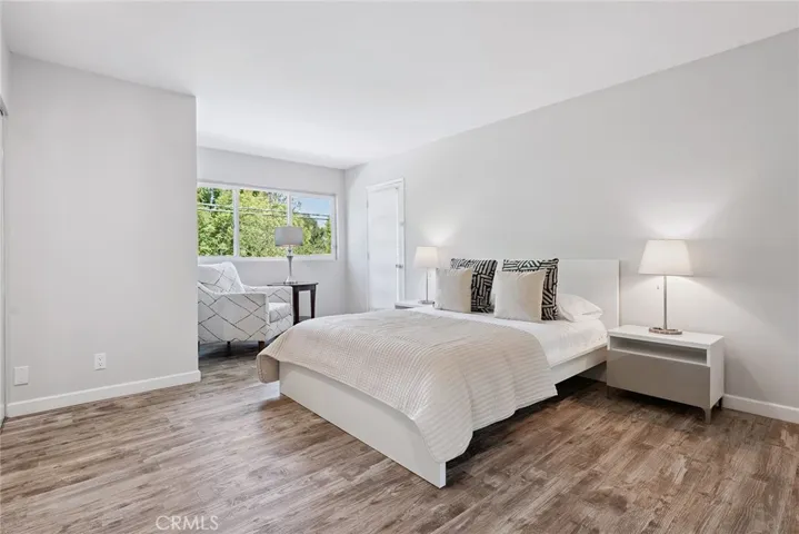 23391 Park Sorrento 63, Calabasas, California 91302