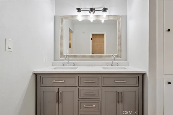 23391 Park Sorrento 63, Calabasas, California 91302