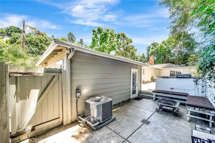 3743 Goodland Avenue, Studio City, California 91604
