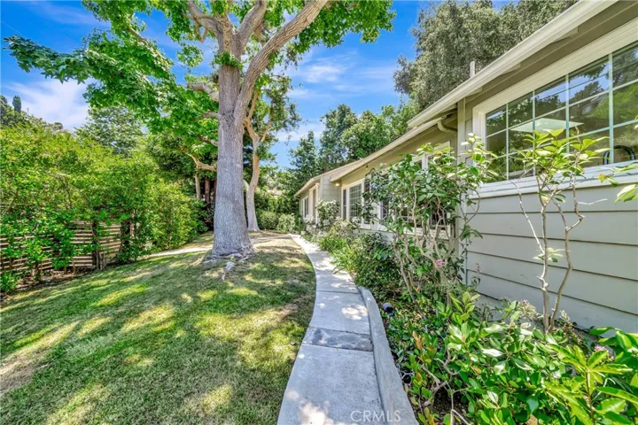 3743 Goodland Avenue, Studio City, California 91604