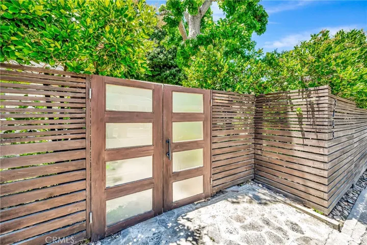 3743 Goodland Avenue, Studio City, California 91604