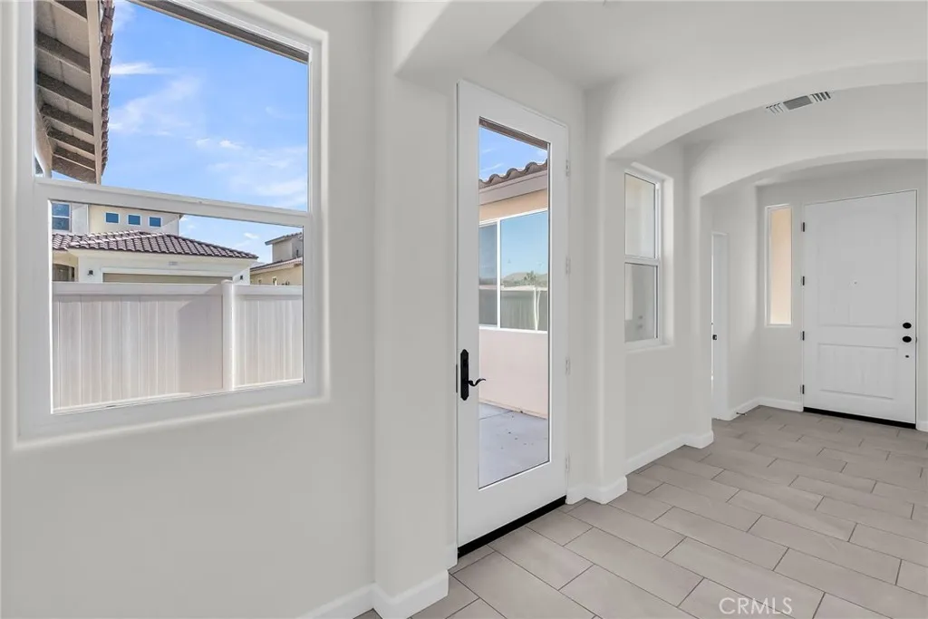 7444 Desert Sky Drive, Yucca Valley, California 92284 home-pic-14