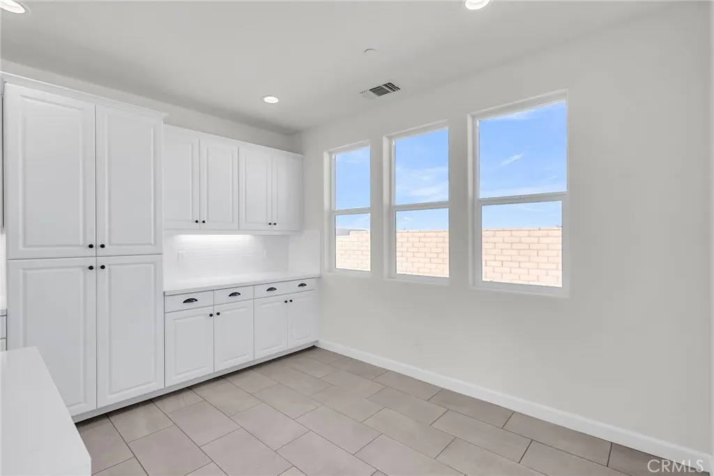 7444 Desert Sky Drive, Yucca Valley, California 92284 home-pic-10