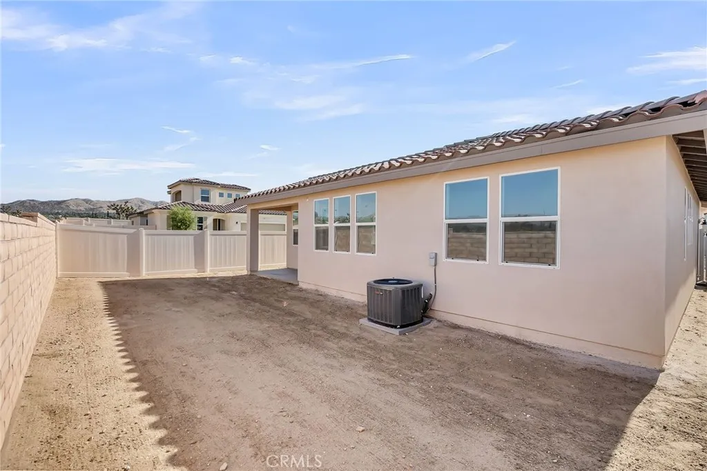 7444 Desert Sky Drive, Yucca Valley, California 92284 home-pic-30