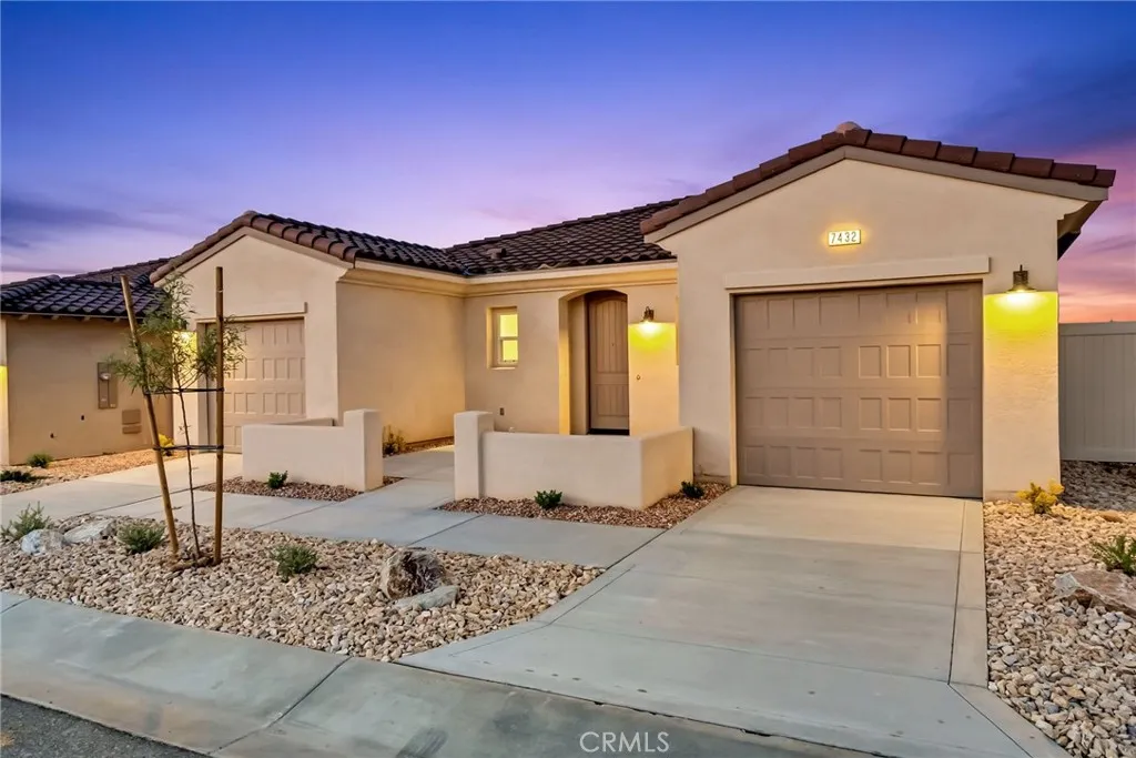7432 Desert Sky Drive, Yucca Valley, California 92284 home-pic-1