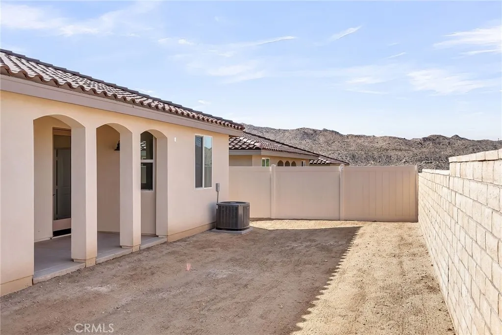 7432 Desert Sky Drive, Yucca Valley, California 92284 home-pic-30