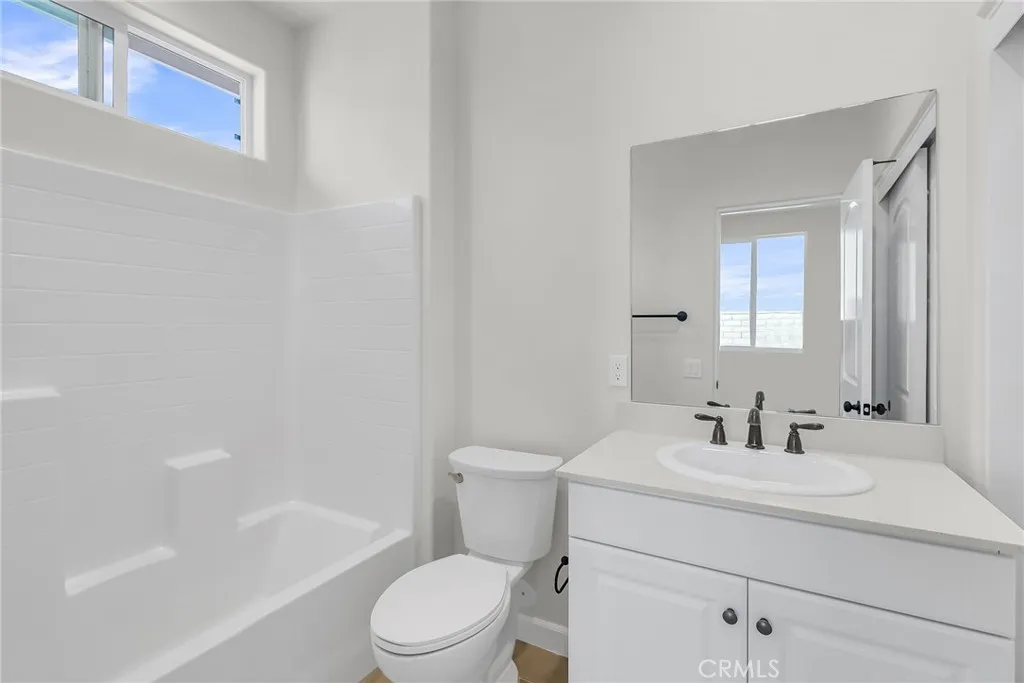 7432 Desert Sky Drive, Yucca Valley, California 92284 home-pic-25