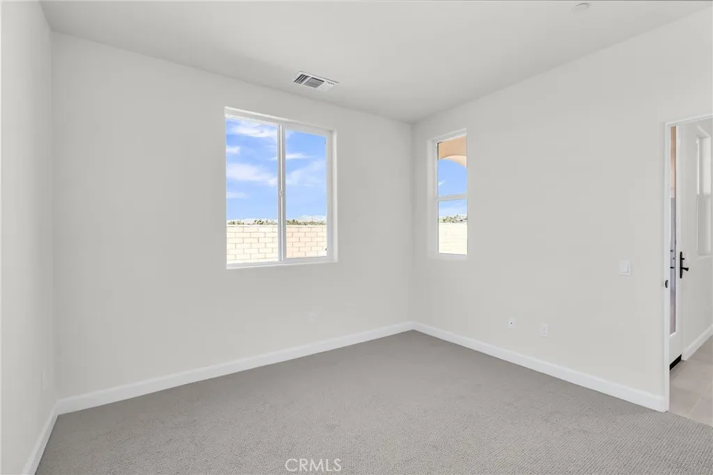 7432 Desert Sky Drive, Yucca Valley, California 92284 home-pic-16