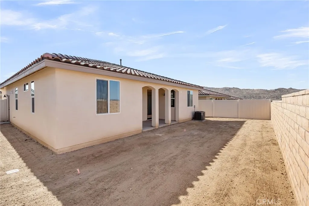 7432 Desert Sky Drive, Yucca Valley, California 92284 home-pic-29