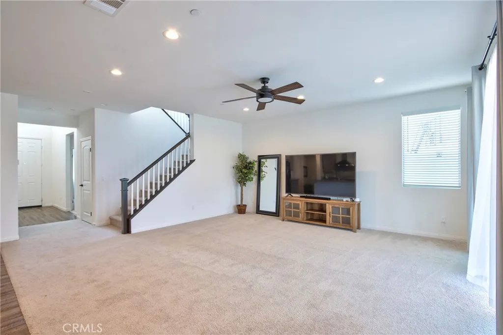 33022 Clairette Court, Winchester, California 92596 home-pic-11