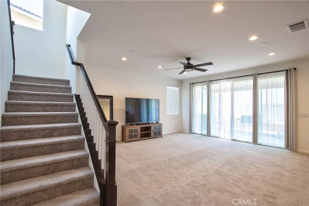 33022 Clairette Court, Winchester, California 92596 home-pic-10