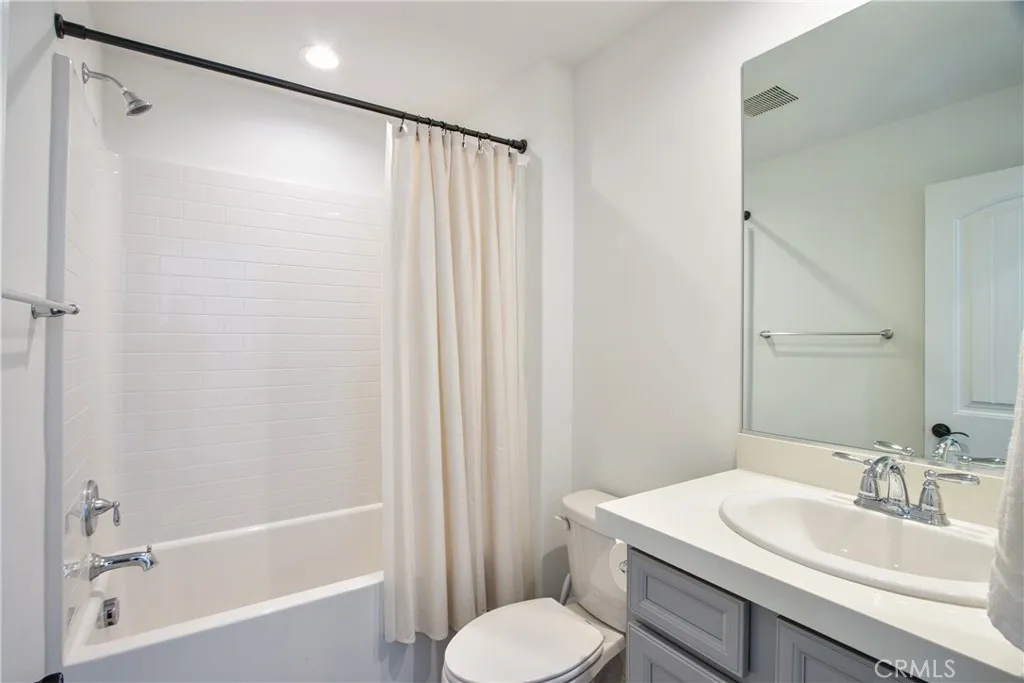 33022 Clairette Court, Winchester, California 92596 home-pic-25
