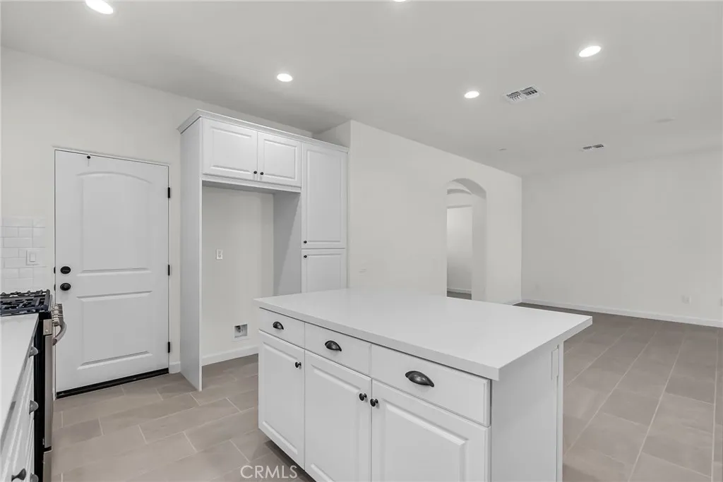 7420 Desert Sky Drive, Yucca Valley, California 92284 home-pic-9