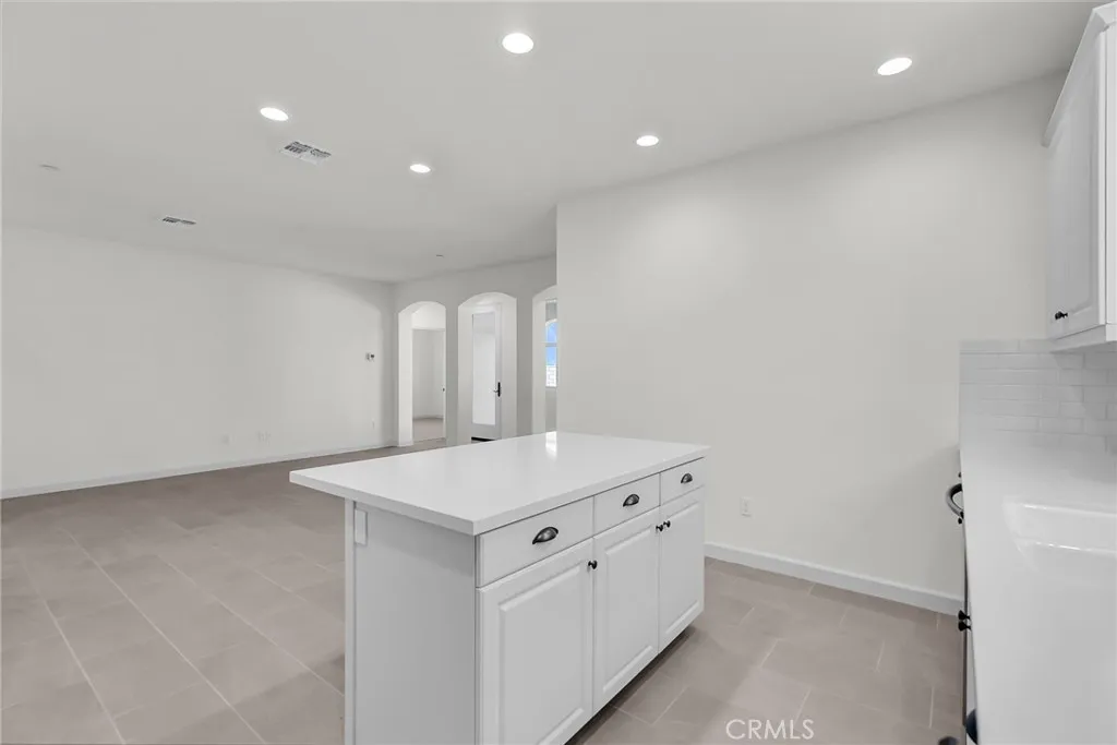 7420 Desert Sky Drive, Yucca Valley, California 92284 home-pic-10