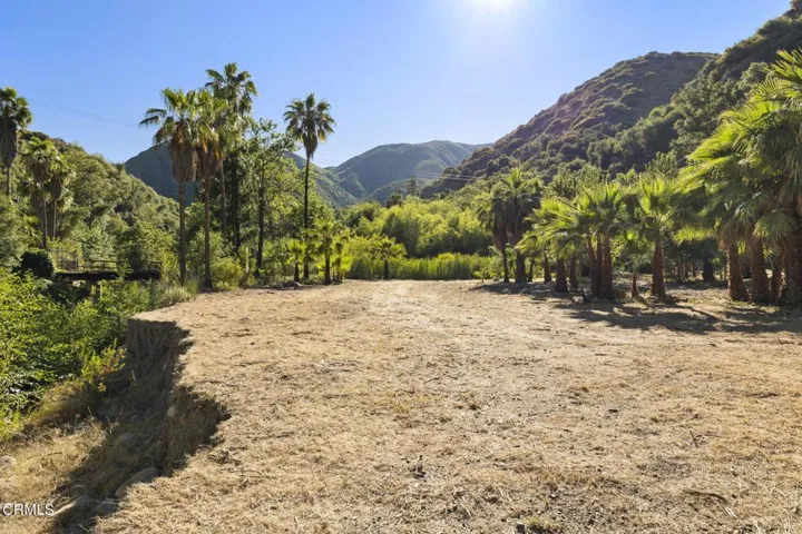 67-web-or-mls-UpmarketMedia-16825Mar-225