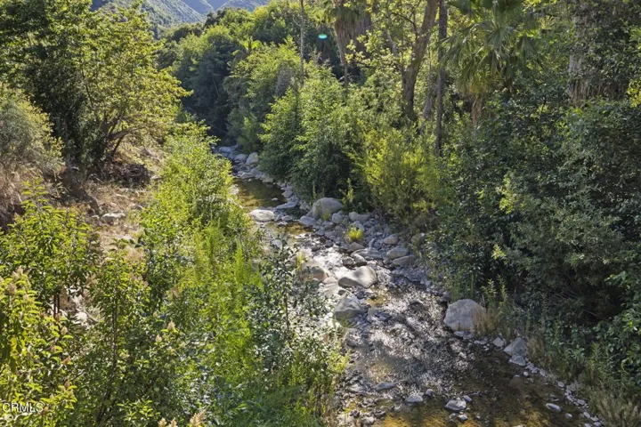 64-web-or-mls-UpmarketMedia-16825Mar-209