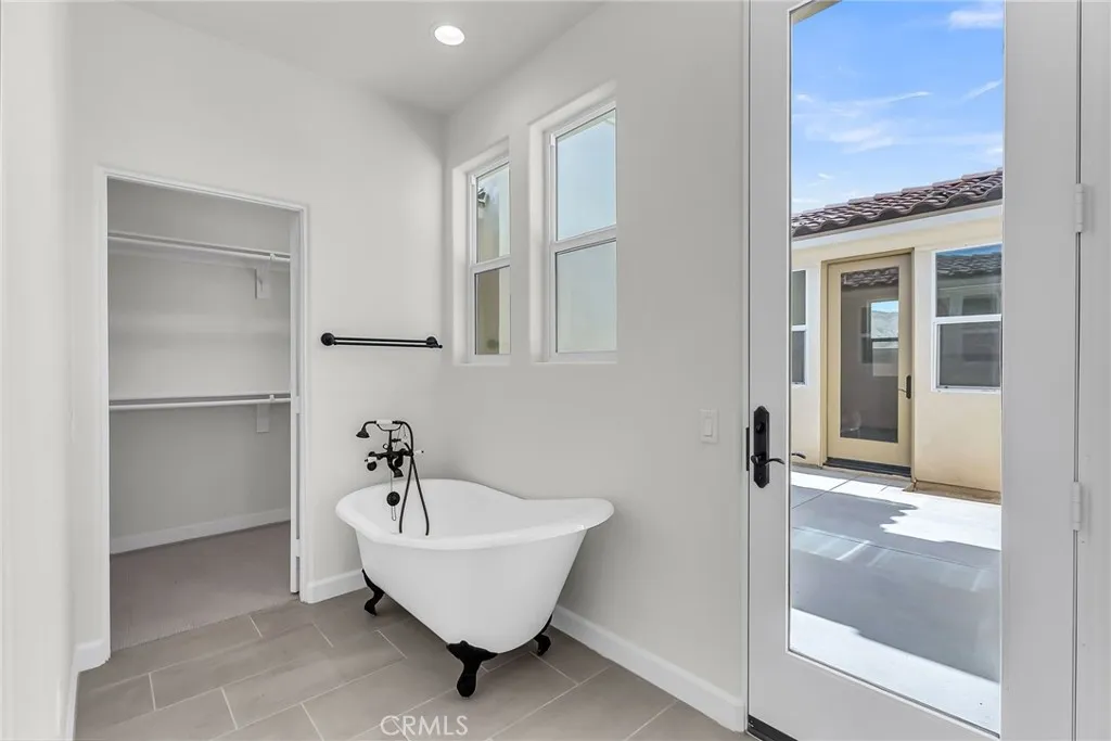 7408 Desert Sky Drive, Yucca Valley, California 92284 home-pic-16