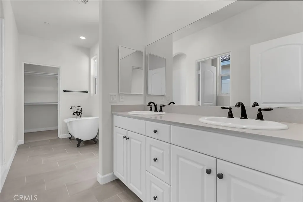 7408 Desert Sky Drive, Yucca Valley, California 92284 home-pic-15