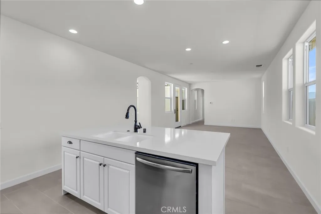 7408 Desert Sky Drive, Yucca Valley, California 92284 home-pic-6