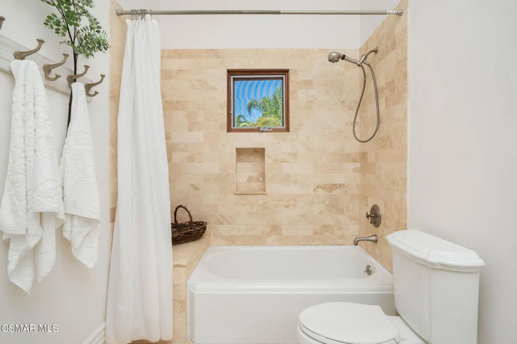 6934 Solano Verde Drive, Somis, California 93066 home-pic-61