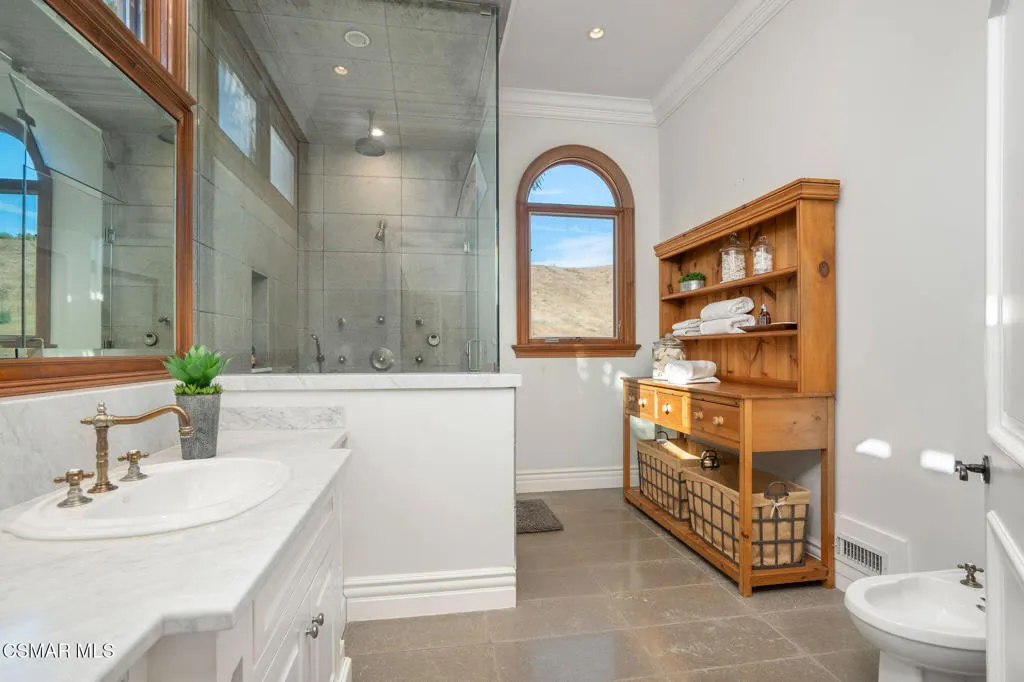 6934 Solano Verde Drive, Somis, California 93066 home-pic-30