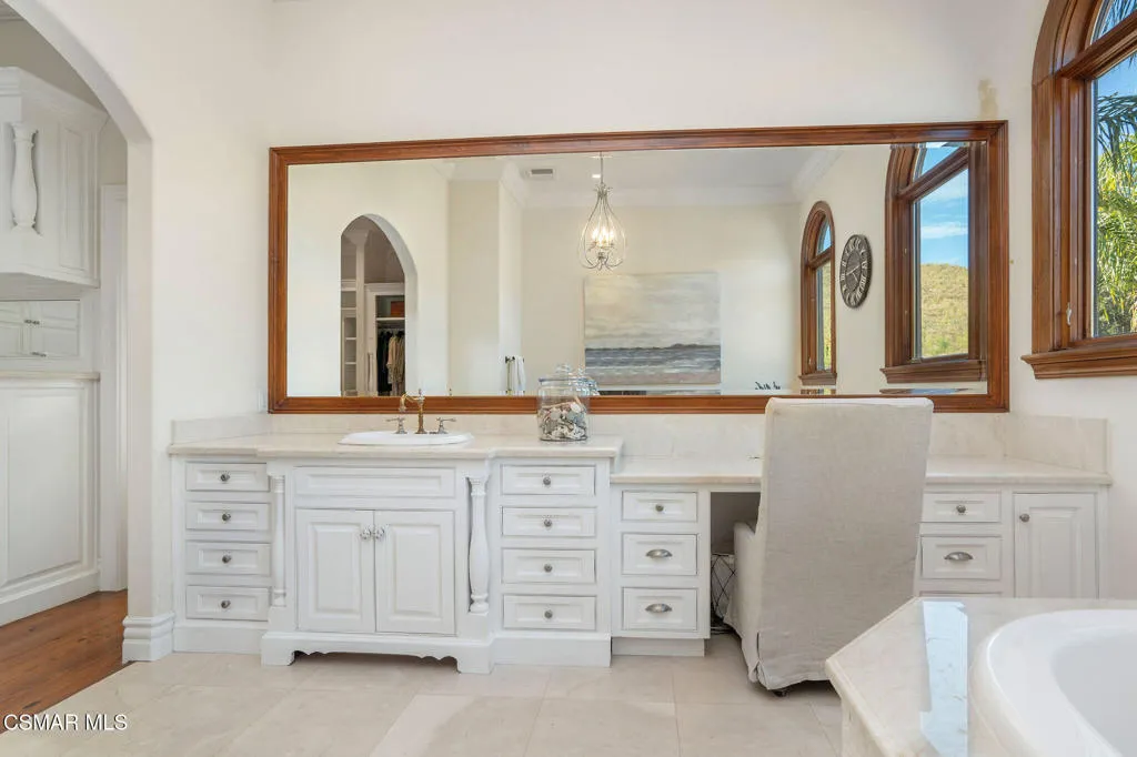 6934 Solano Verde Drive, Somis, California 93066 home-pic-29