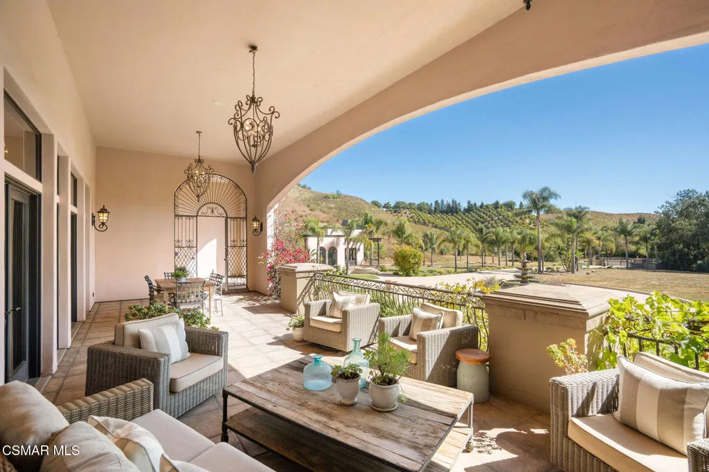 6934 Solano Verde Drive, Somis, California 93066 home-pic-6