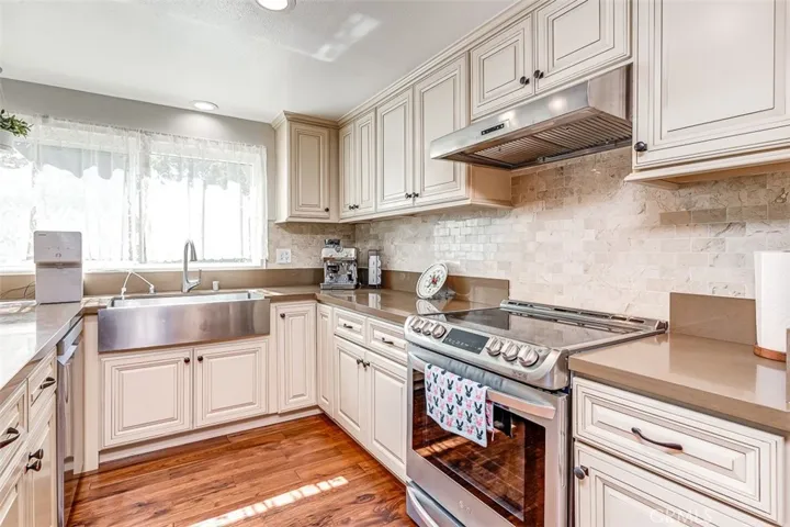 2580 Crown Way, Fullerton, California 92833