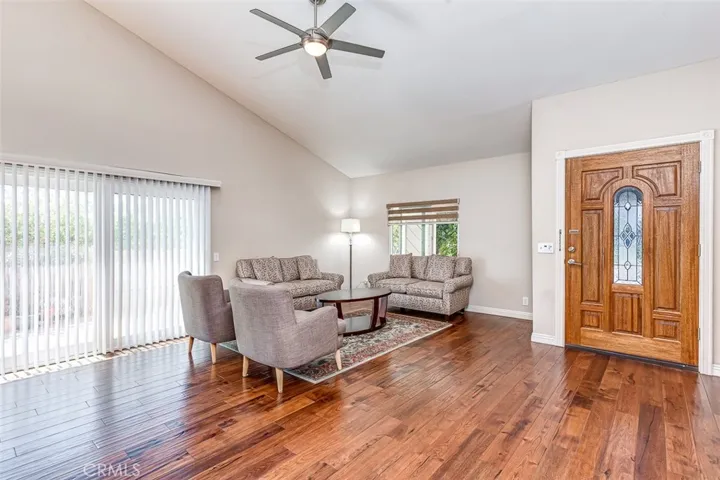 2580 Crown Way, Fullerton, California 92833
