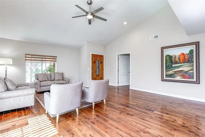 2580 Crown Way, Fullerton, California 92833