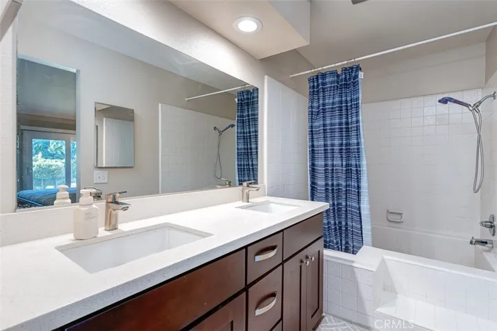 2580 Crown Way, Fullerton, California 92833