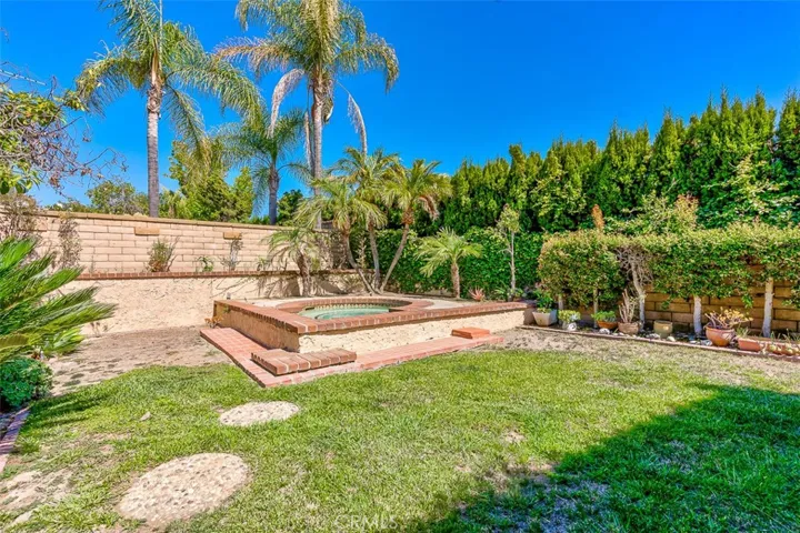 2580 Crown Way, Fullerton, California 92833