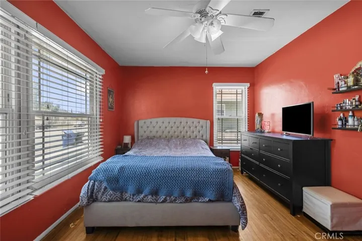 2184 S Towne Avenue, Pomona, California 91766