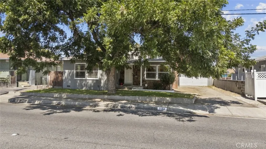 2184 S Towne Avenue, Pomona, California 91766