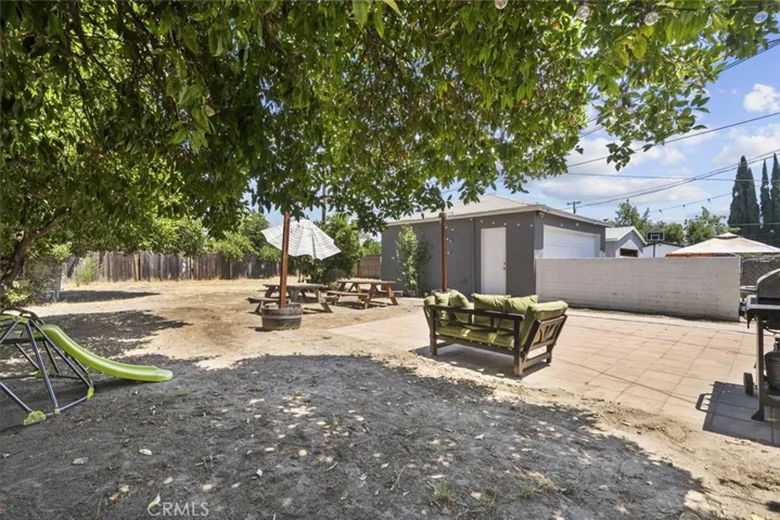 2184 S Towne Avenue, Pomona, California 91766