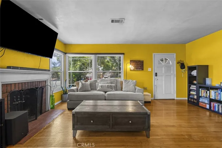 2184 S Towne Avenue, Pomona, California 91766