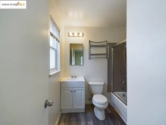 3811 Opal St, Oakland, California 94609