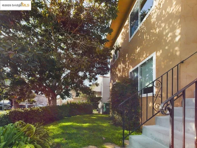3811 Opal St, Oakland, California 94609