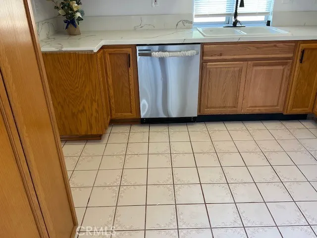 12873 Cobalt Road, Victorville, California 92392 home-pic-13