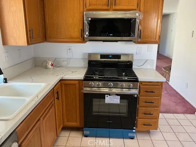 12873 Cobalt Road, Victorville, California 92392 home-pic-12
