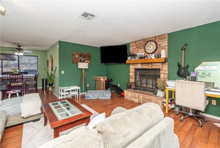 1267 Joshua Tree Drive, Barstow, California 92311