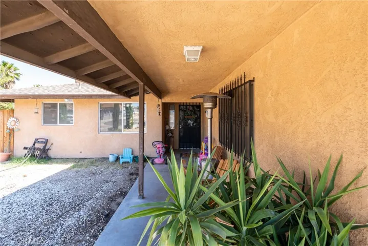 1267 Joshua Tree Drive, Barstow, California 92311