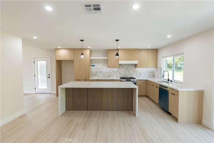 1925 Walnut Leaf Drive, Walnut, California 91789
