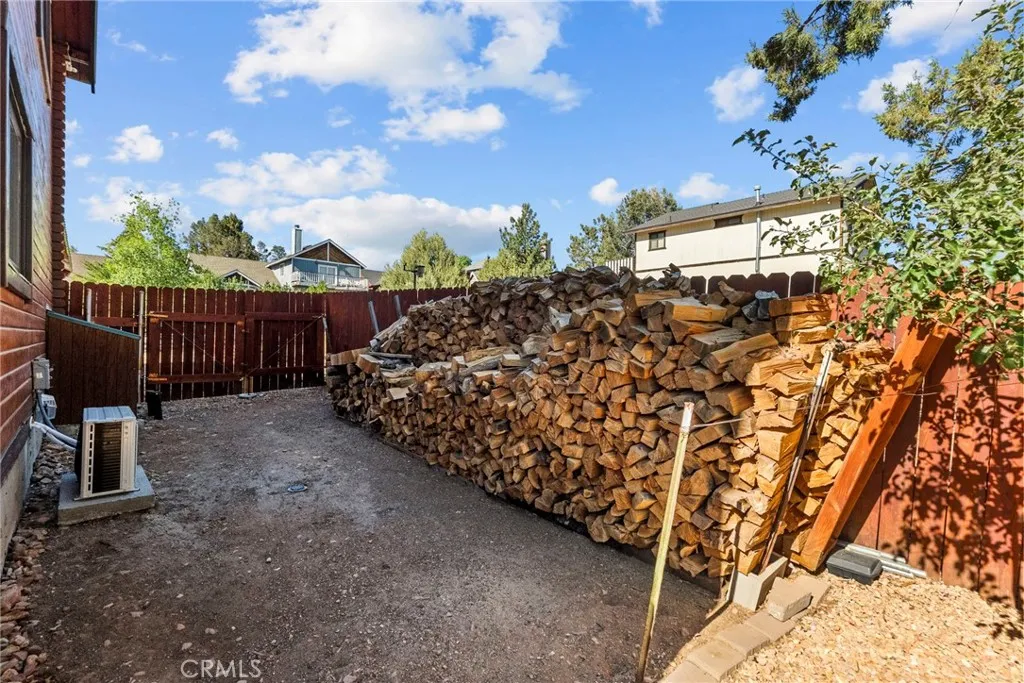1242 Alpinview Drive, Big Bear City, California 92314 home-pic-52